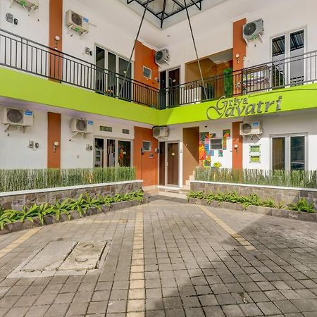 Hotel Super Oyo 3496 Griya Gayatri Syariah Melati Esterno foto