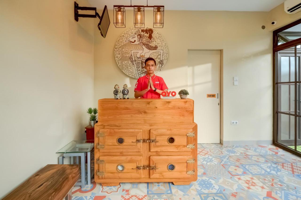 Hotel Super Oyo 3496 Griya Gayatri Syariah Melati Esterno foto