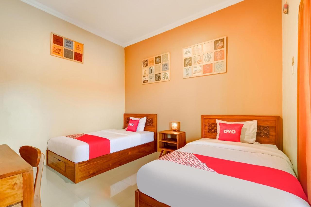 Hotel Super Oyo 3496 Griya Gayatri Syariah Melati Esterno foto